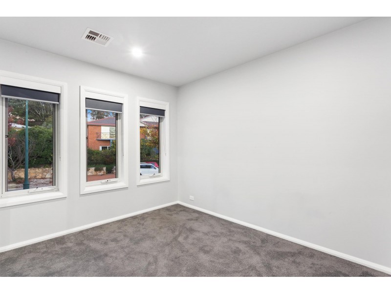 25 Hughes Crescent, Ngunnawal ACT 2913