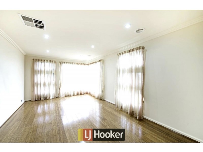 2 Dinah Street, Bonner ACT 2914