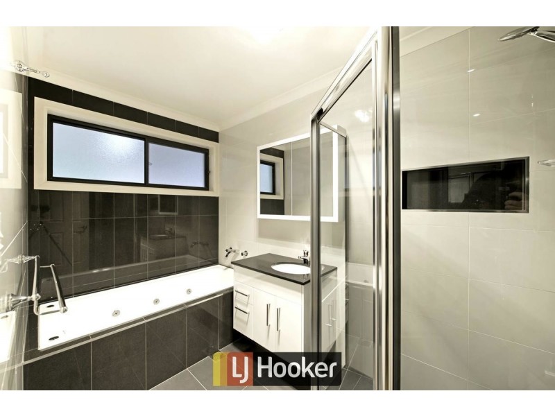 2 Dinah Street, Bonner ACT 2914