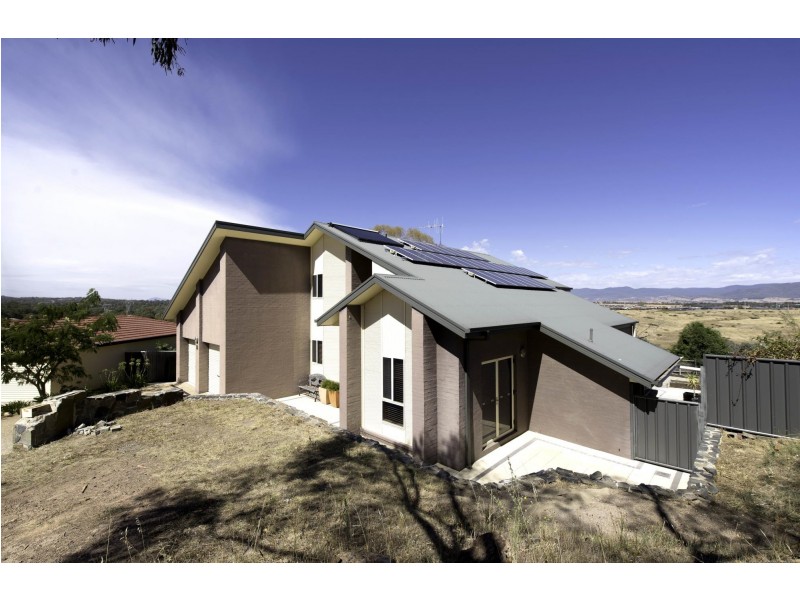 18 Pomeroy Street, Dunlop ACT 2615