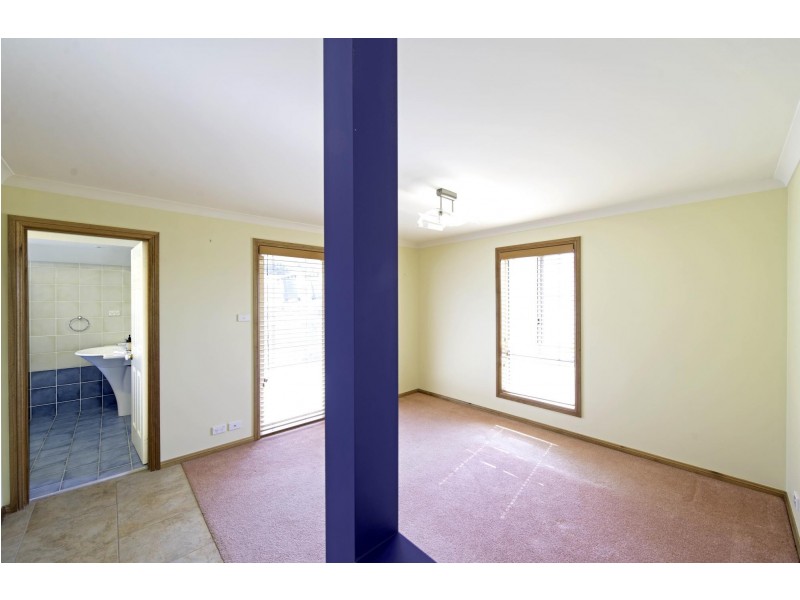 18 Pomeroy Street, Dunlop ACT 2615