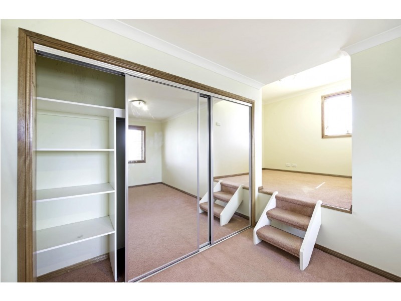 18 Pomeroy Street, Dunlop ACT 2615