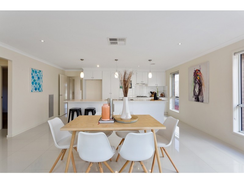 28 Handbury Way, Forde ACT 2914