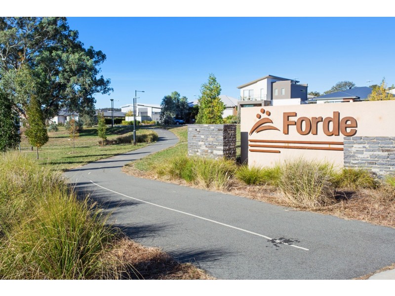 28 Handbury Way, Forde ACT 2914