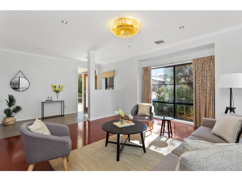 24 Alice Crist Street, Franklin ACT 2913