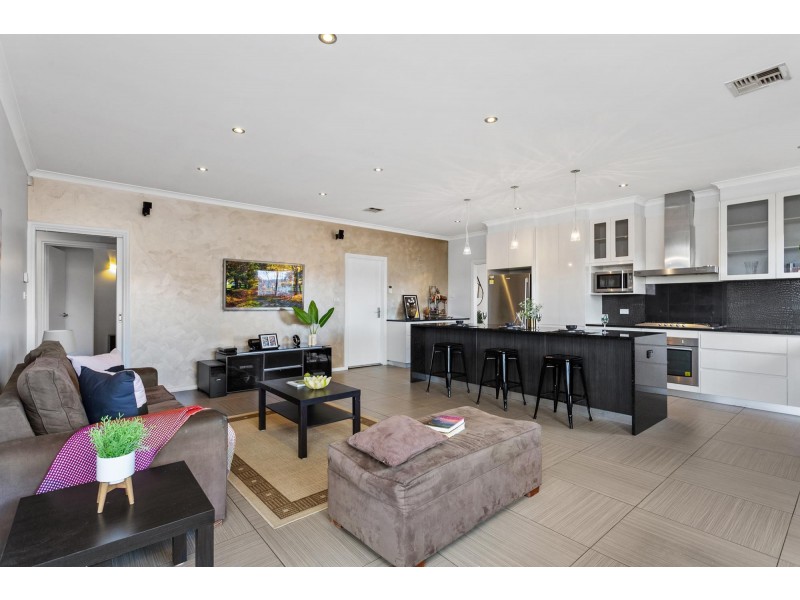24 Alice Crist Street, Franklin ACT 2913