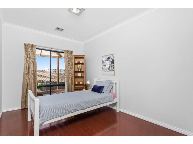 24 Alice Crist Street, Franklin ACT 2913