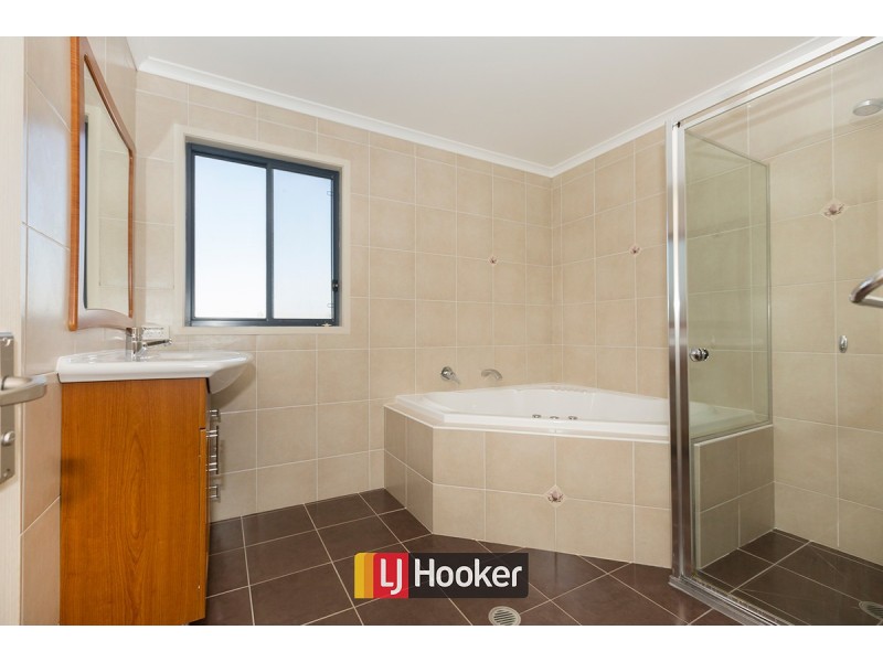 6 Pallin Street, Gungahlin ACT 2912