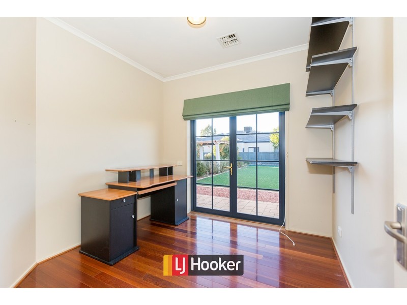 6 Pallin Street, Gungahlin ACT 2912