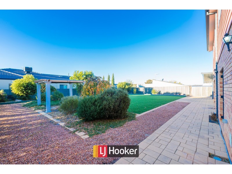 6 Pallin Street, Gungahlin ACT 2912