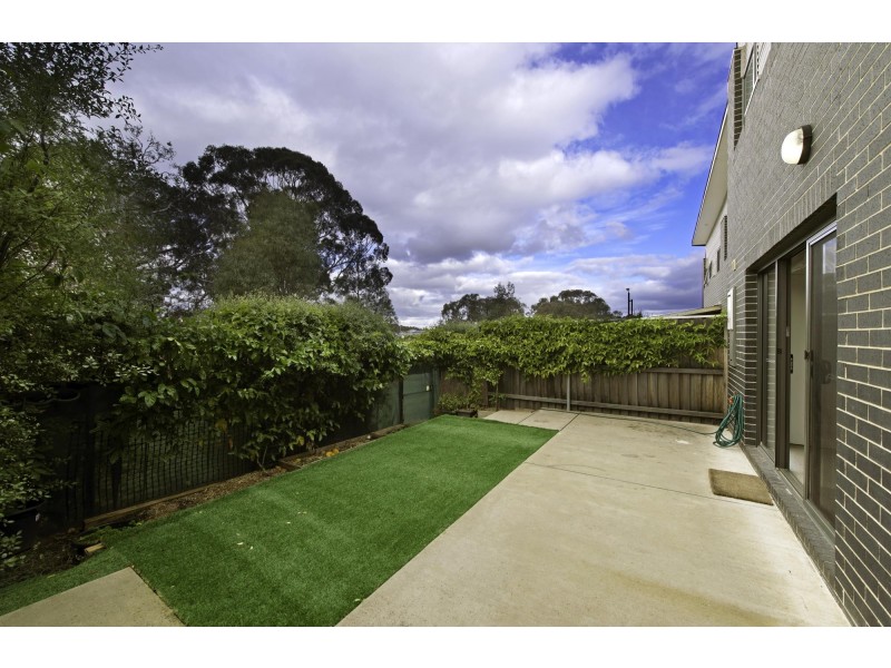 8/4 Annie Douglas Street, Casey ACT 2913