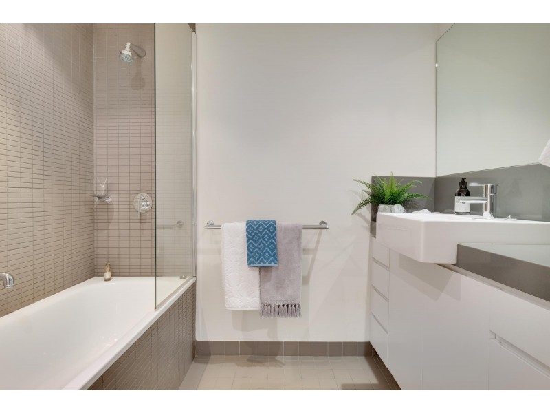 24/36 Canberra Avenue, Forrest ACT 2603