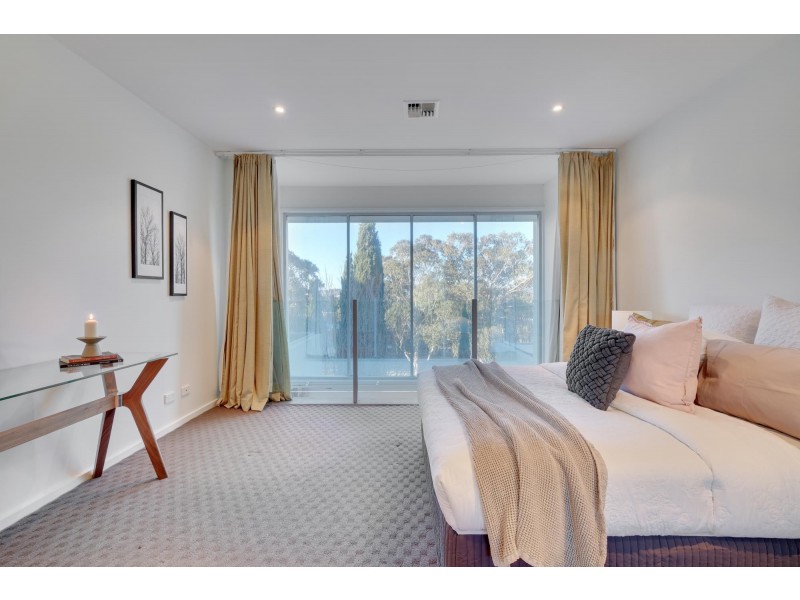 24/36 Canberra Avenue, Forrest ACT 2603