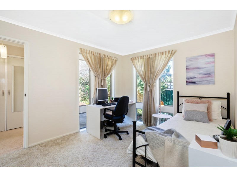 9 Sherwin Place, Melba ACT 2615