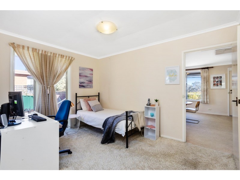 9 Sherwin Place, Melba ACT 2615