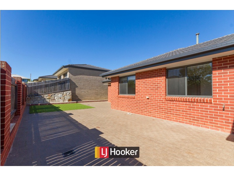 1 Epstein Street, Franklin ACT 2913