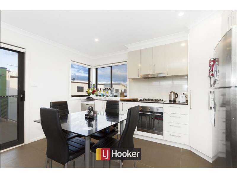 16/48 Abena Avenue, Crace ACT 2911