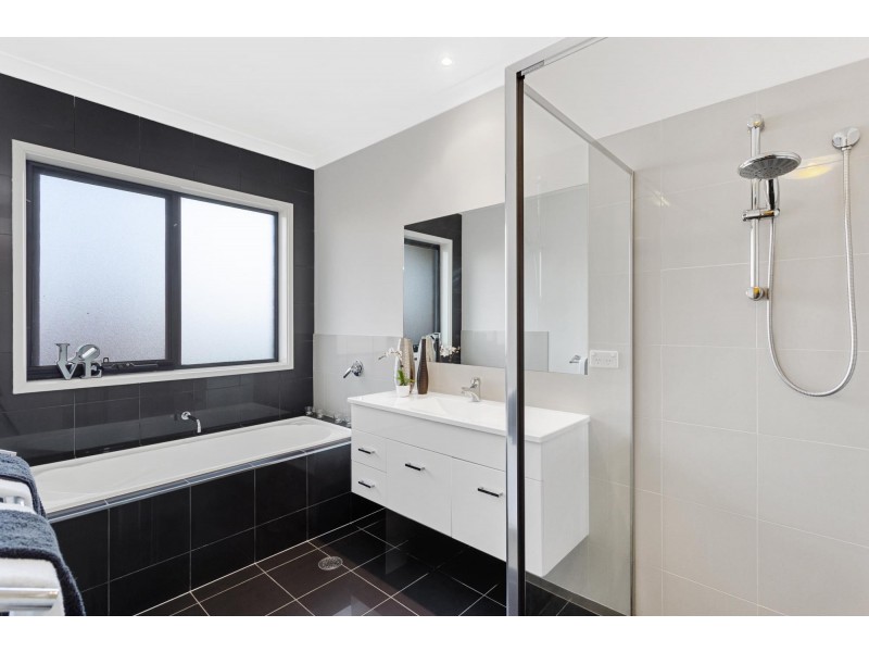 34 Justice Kelly Street, Forde ACT 2914