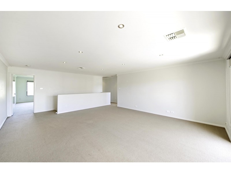 10/16 Ray Ellis Crescent, Forde ACT 2914