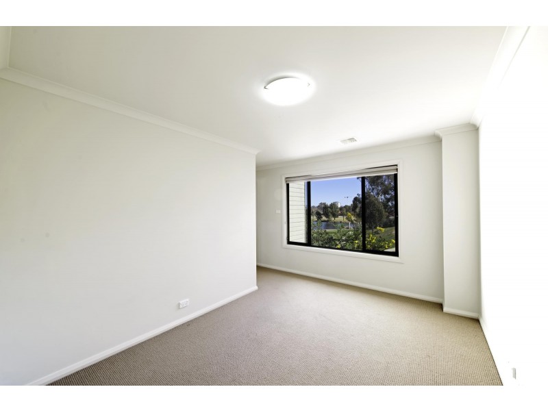 10/16 Ray Ellis Crescent, Forde ACT 2914