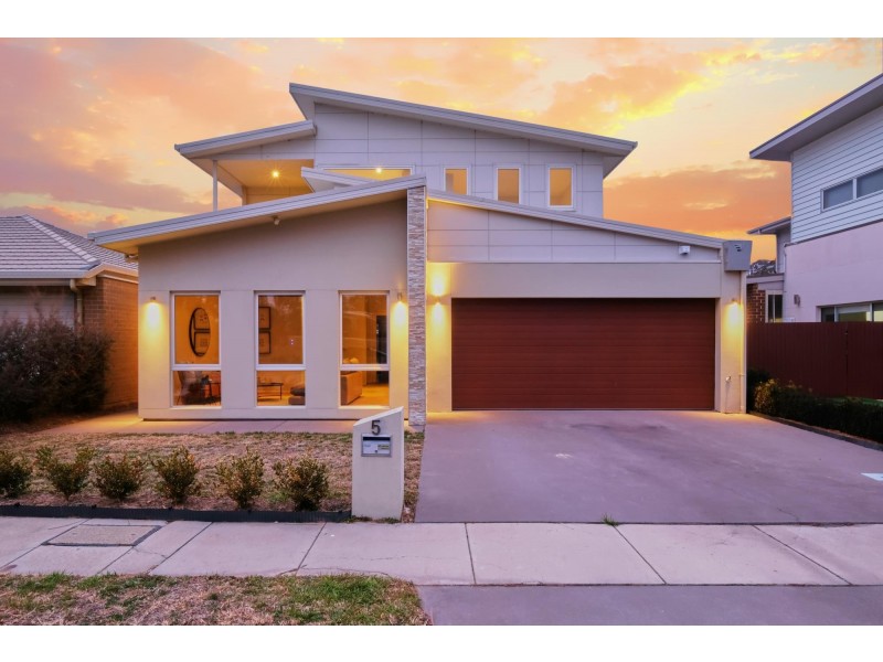 5 Leslie Dwyer Street, Forde ACT 2914