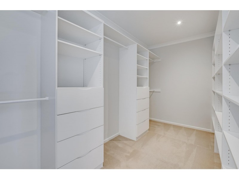 5 Leslie Dwyer Street, Forde ACT 2914