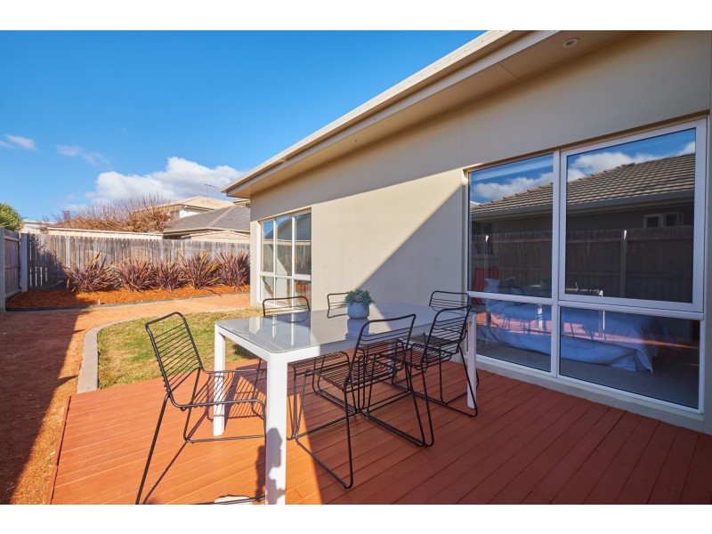 5 Leslie Dwyer Street, Forde ACT 2914