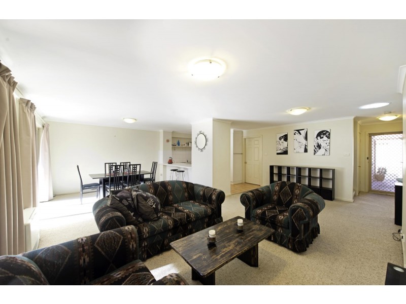 8/25 Aspinall Street, Watson ACT 2602