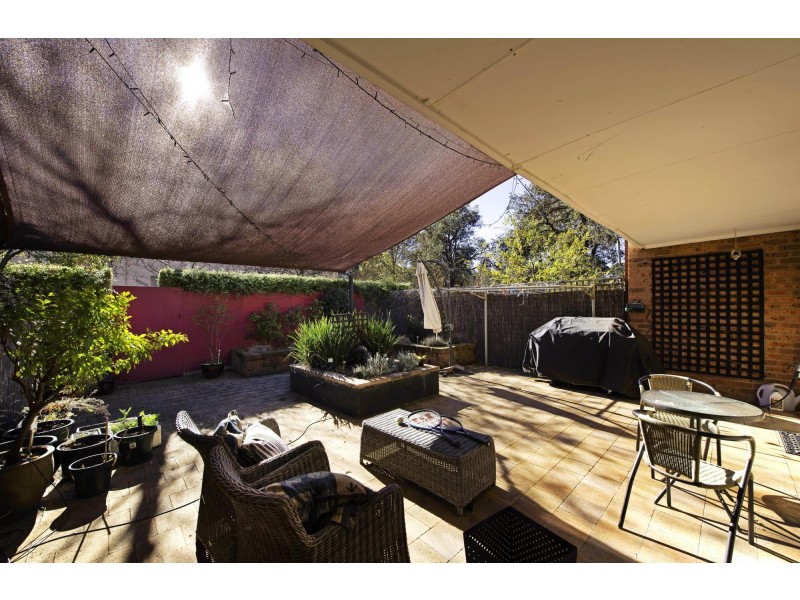 8/25 Aspinall Street, Watson ACT 2602