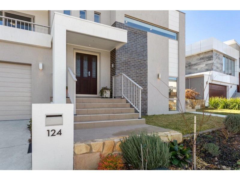 124 Langtree Crescent, Crace ACT 2911