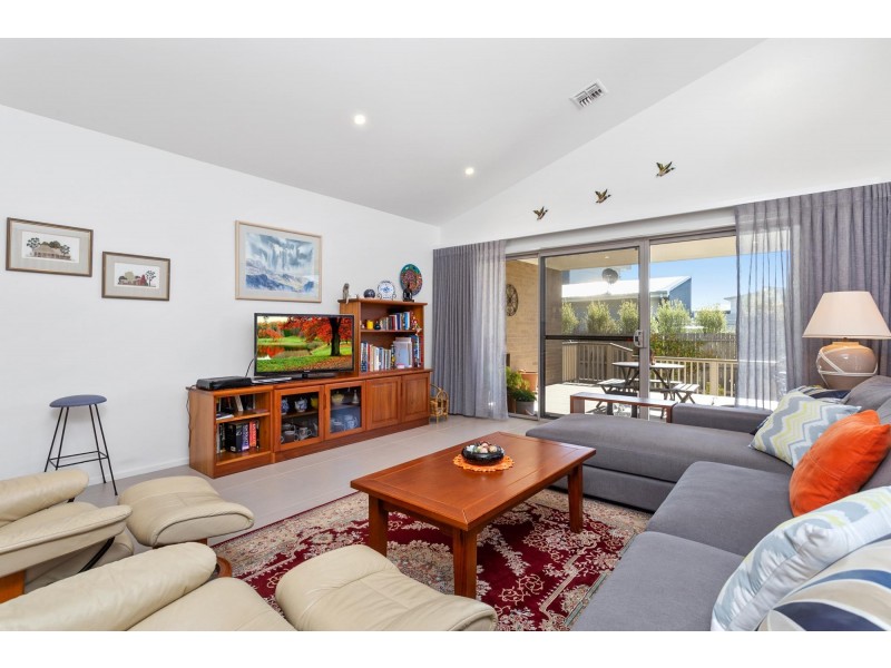 124 Langtree Crescent, Crace ACT 2911