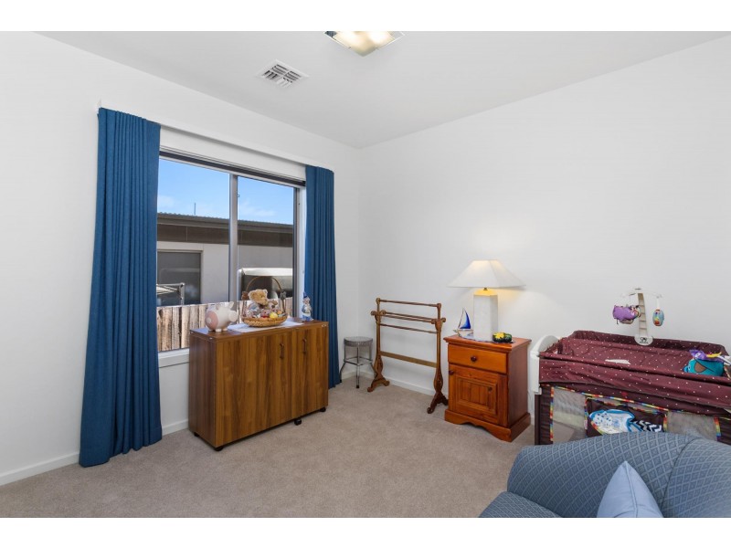 124 Langtree Crescent, Crace ACT 2911