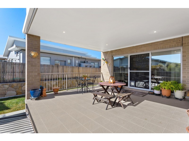 124 Langtree Crescent, Crace ACT 2911