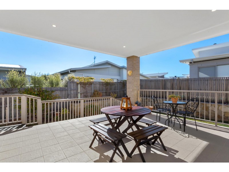 124 Langtree Crescent, Crace ACT 2911
