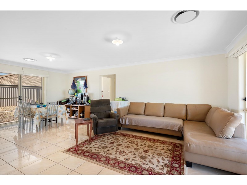 1 Clifton Place, Yass NSW 2582