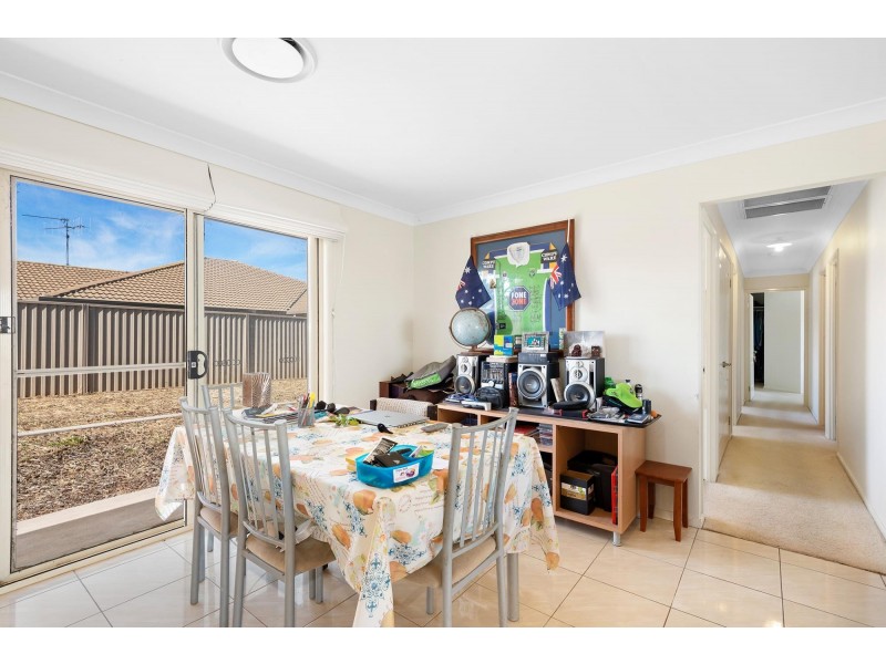 1 Clifton Place, Yass NSW 2582