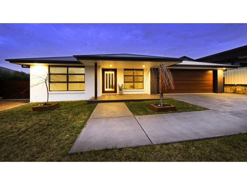 26 Colls Close, Yass NSW 2582