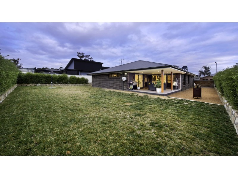 26 Colls Close, Yass NSW 2582