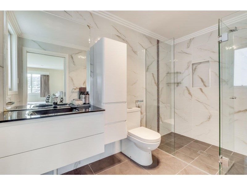 16 Laird Crescent, Forde ACT 2914