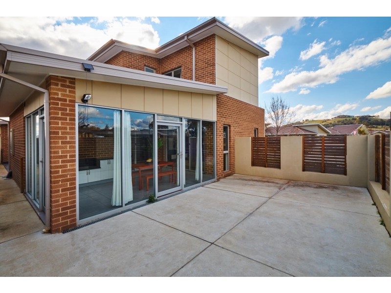 16 Laird Crescent, Forde ACT 2914