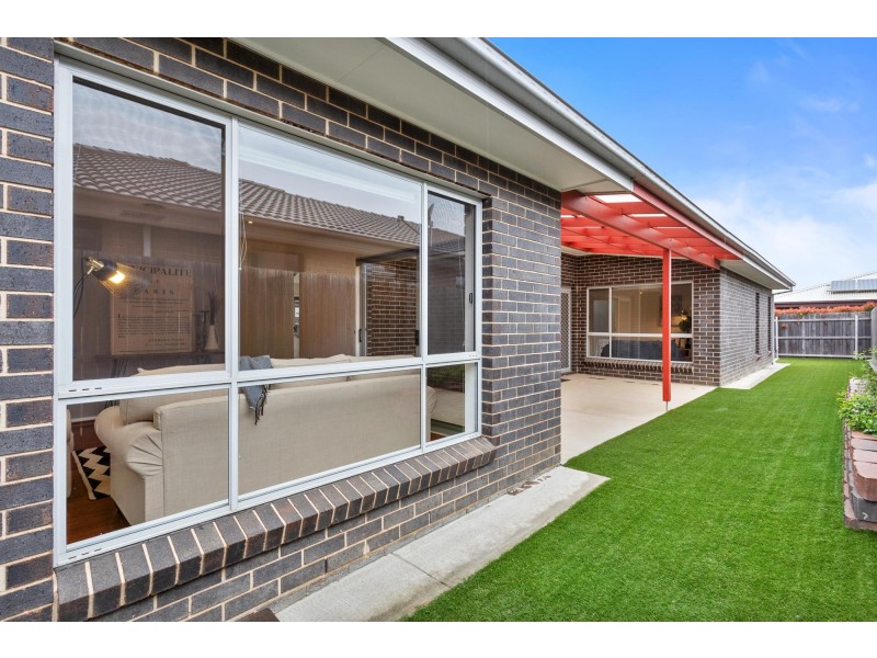 5 Outhwaite Street, Franklin ACT 2913