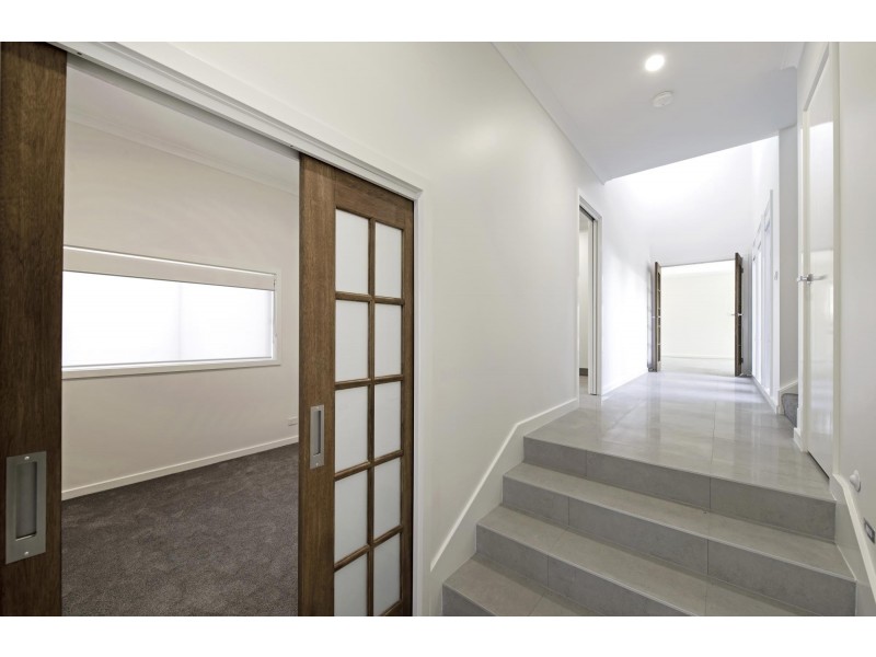 24 Cooley Crescent, Casey ACT 2913