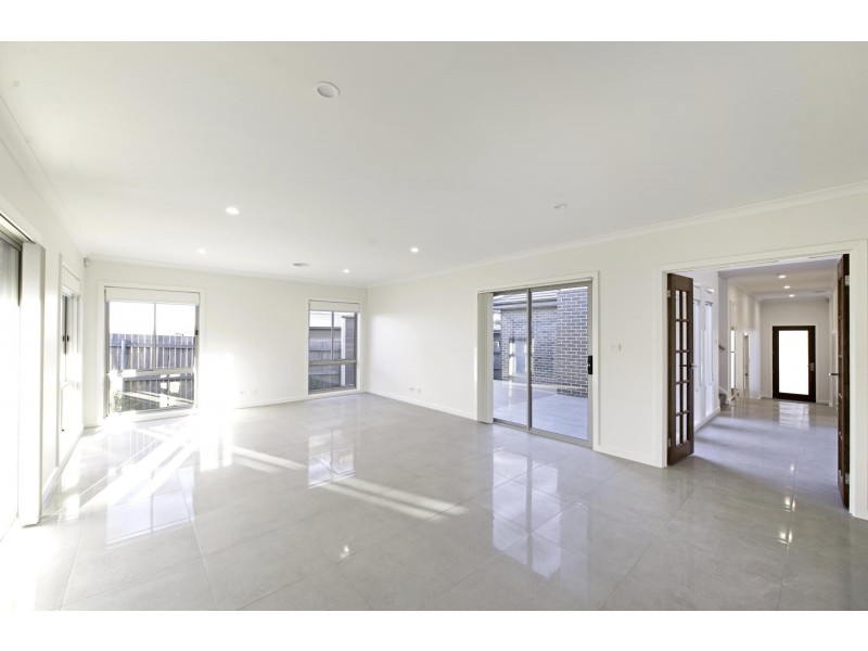 24 Cooley Crescent, Casey ACT 2913