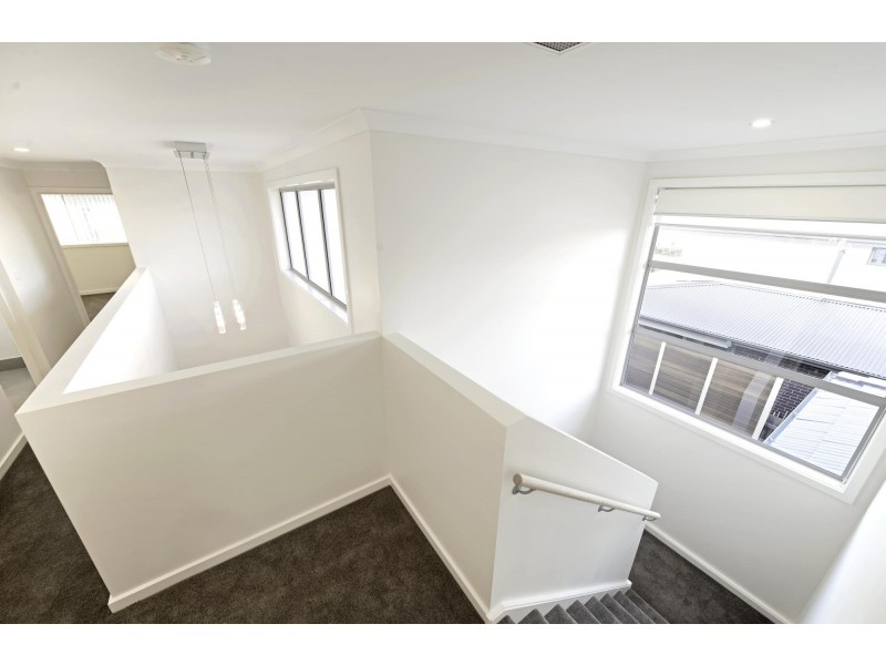 24 Cooley Crescent, Casey ACT 2913