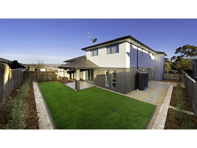24 Cooley Crescent, Casey ACT 2913