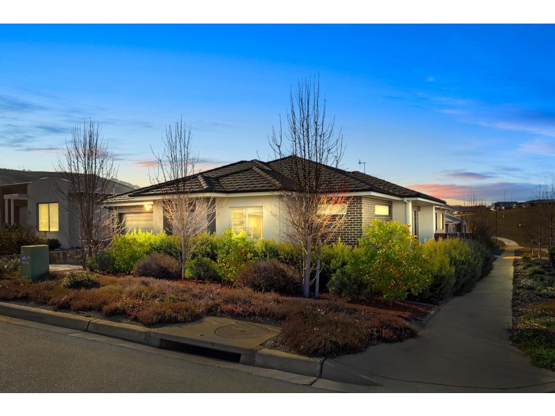 98 Greg Urwin Circuit, Casey ACT 2913