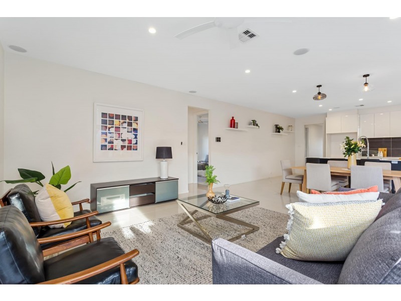 98 Greg Urwin Circuit, Casey ACT 2913