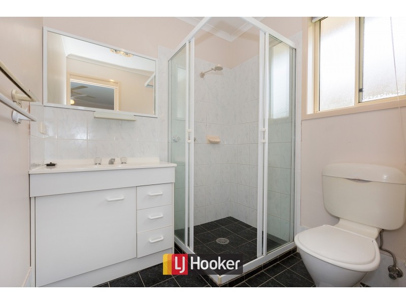 14 Dacomb Place, Dunlop ACT 2615