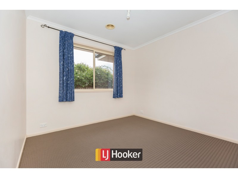 14 Dacomb Place, Dunlop ACT 2615