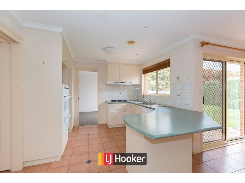 14 Dacomb Place, Dunlop ACT 2615